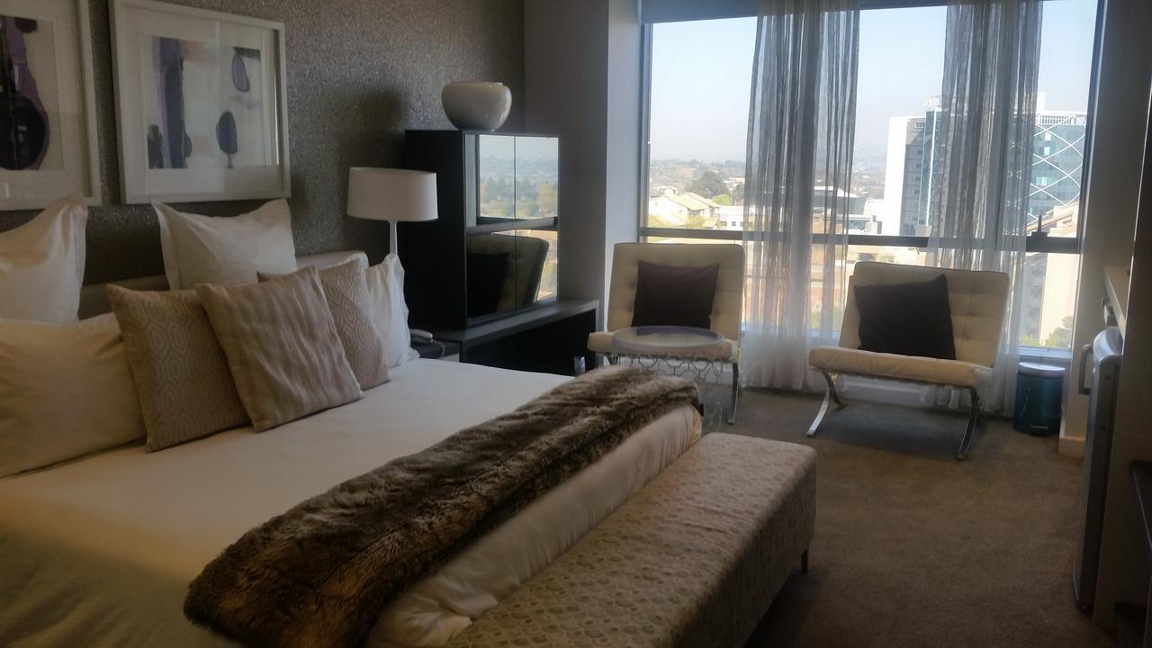 615 Sandton Skye جوهانسبورغ المظهر الخارجي الصورة