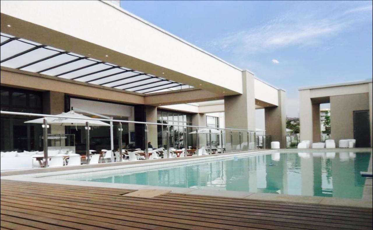 615 Sandton Skye جوهانسبورغ المظهر الخارجي الصورة